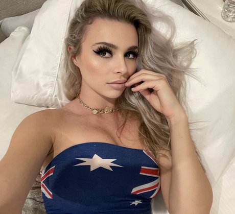 Martina Eliza actrice adulte archive