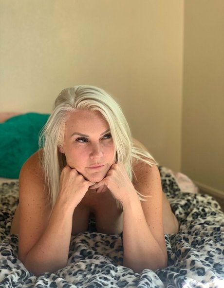 Lish 99 xxx star du porno image