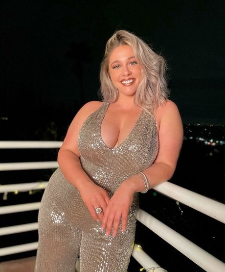 fans de poitrine plate uniquement xxx érotique archive