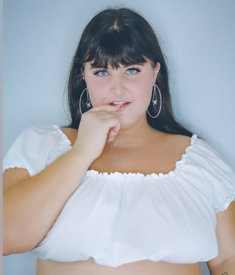 freeleila modèle exclusif archive