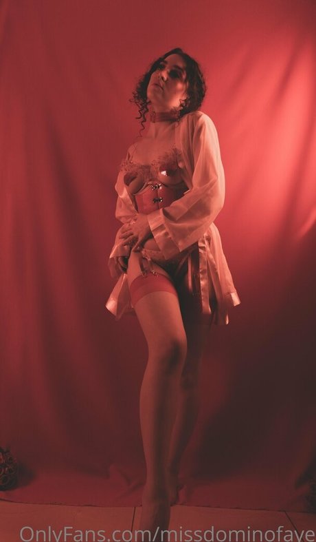 missdominofaye modèle sexy galeries