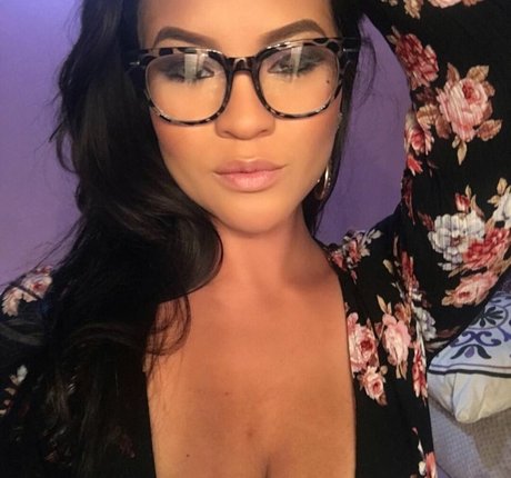 Toni Salina Chee Young étoile sympa images