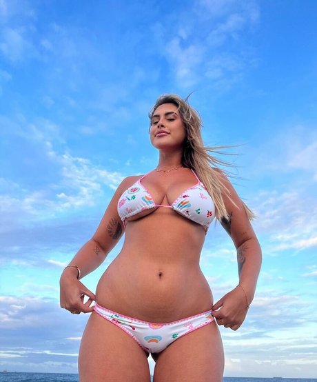 Ariella Nyssa modèle artistique archive