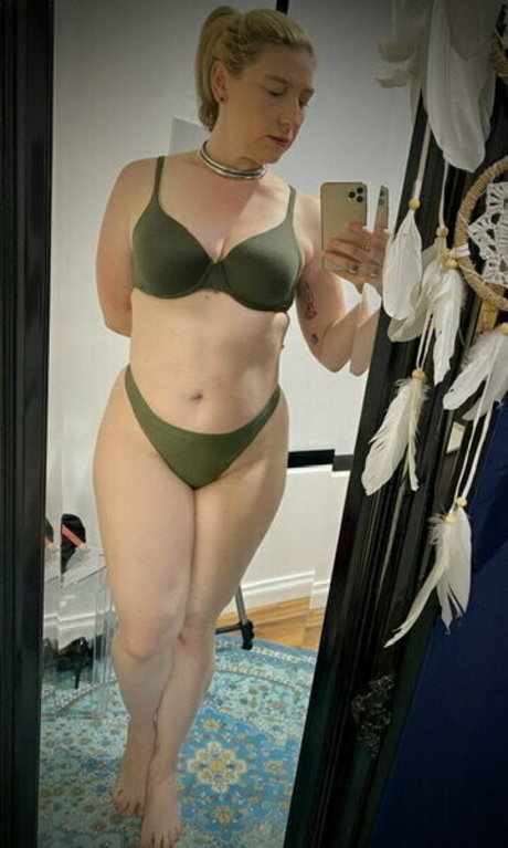 aussiebondagegirl actrice de sexe image