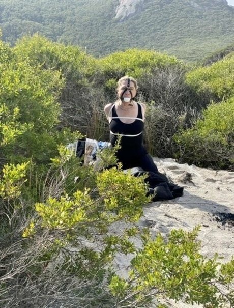 gros clitoris uniquementfans xxx jolie galerie