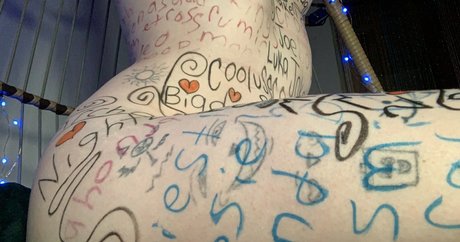 teasinglytrashed actrice sexy photos