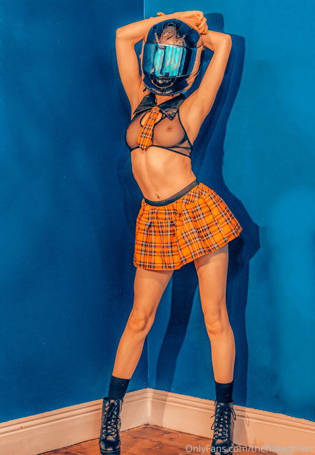thenakedbiker modèle porno image