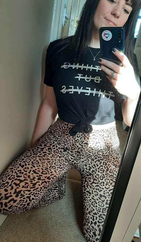 thought cxntagion actrice hd img