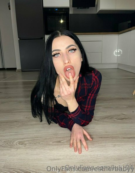 luli 04 actrice hd galeries