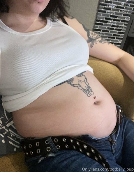 bigbellybenni actrice nue des photos