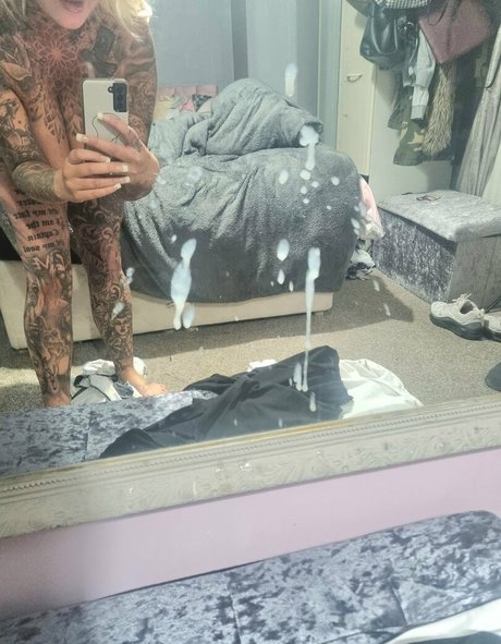 Katherine Masterman nus étoiles archive