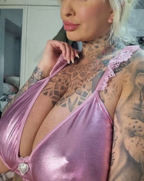 chatte dégoulinante et humide onlyfans haute qualité meilleur des photos