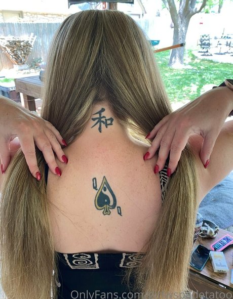 girlwspadetatoo modèle de sexe image