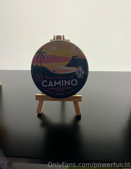 powerfulclit modèle nu des photos