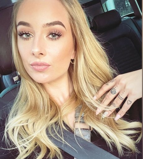 lizzzyfox star du sexe image