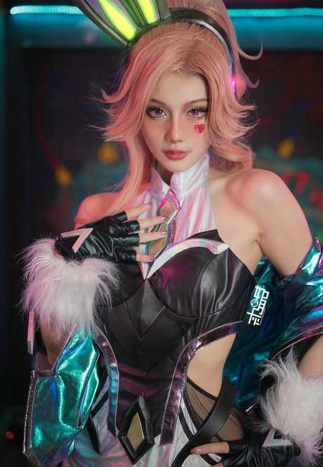 KisaragiAsh modèle porno galerie