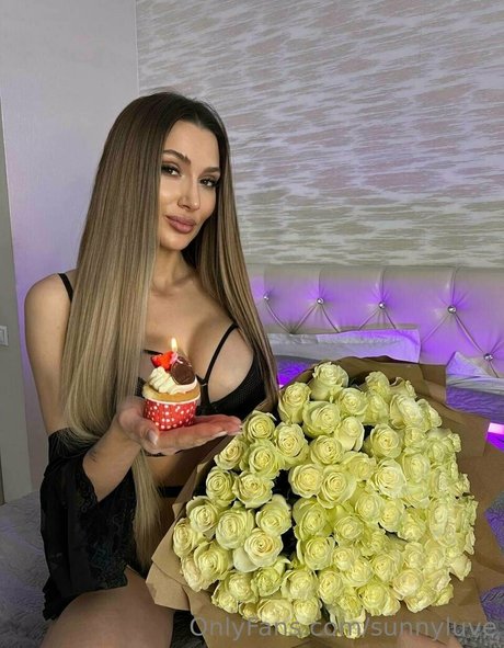 Sunnyluve art star du porno galeries