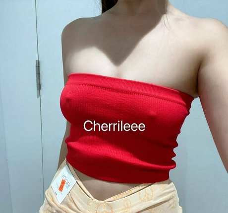 cherrileee modèle adulte archive