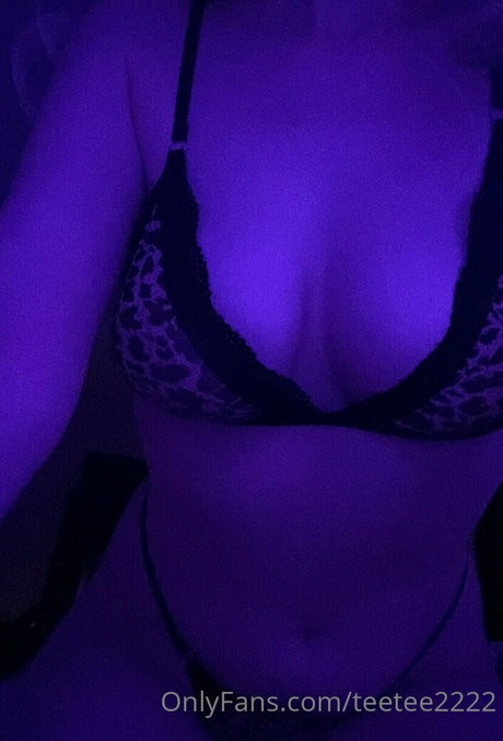 teetee2222 actrice de sexe img