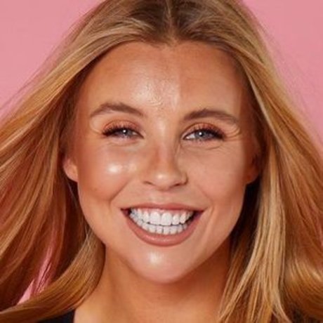 Chessy King star du porno parfaite image