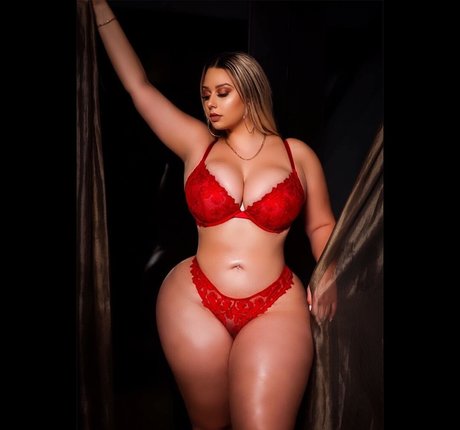 ébène fumeur onlyfans meilleur érotique archive