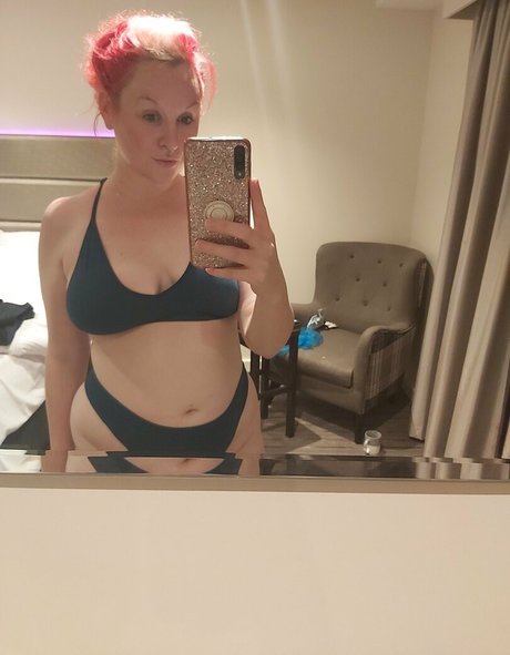 roxystardust actrice xxx des photos