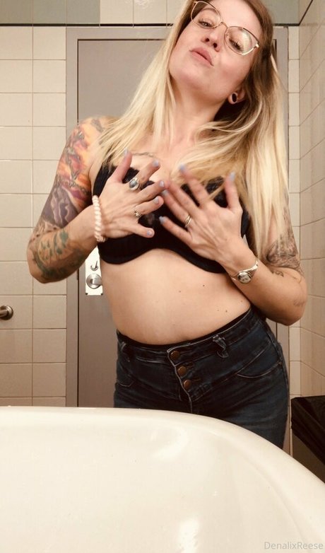 denalireese actrice hd photo