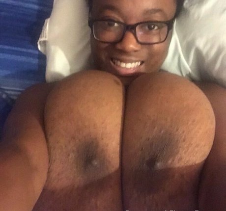 maman pipe onlyfans haute qualité meilleur photo