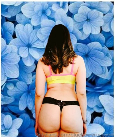 blueburryruccoon actrice parfaite des photos