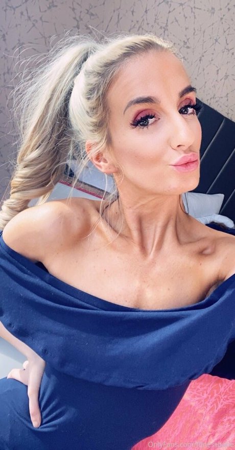 khloeefree star du porno en haute qualité images