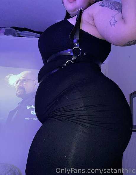 satanthiic belle actrice photo