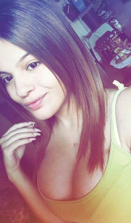 Maria Paola star du porno xxx img