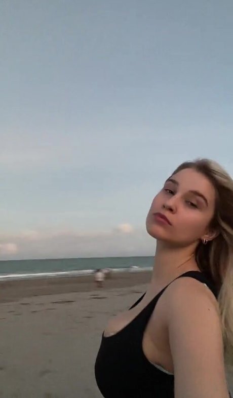 natnevv modèle de sexe image