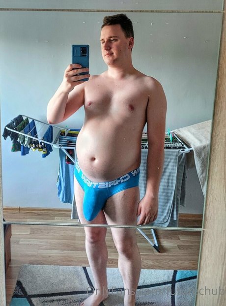 futurechub modèle chaud image