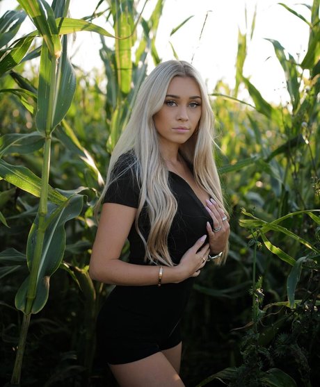 Payton Ramolla étoile nue photos