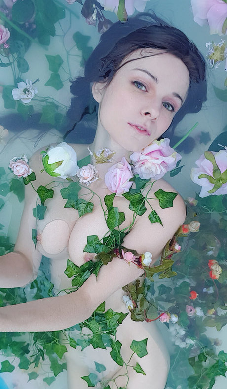 Shae Underscore étoile nue des photos