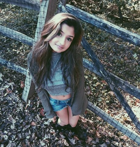 Alina M meilleure star du porno photo