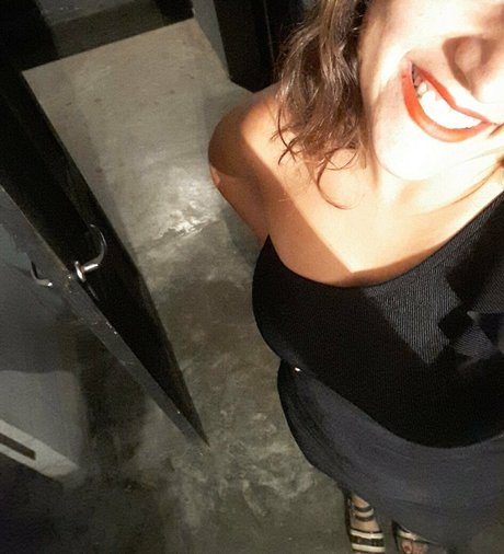 girllola star du porno archive