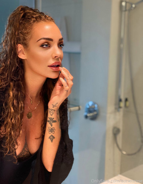 dorienrose modèle parfait des photos