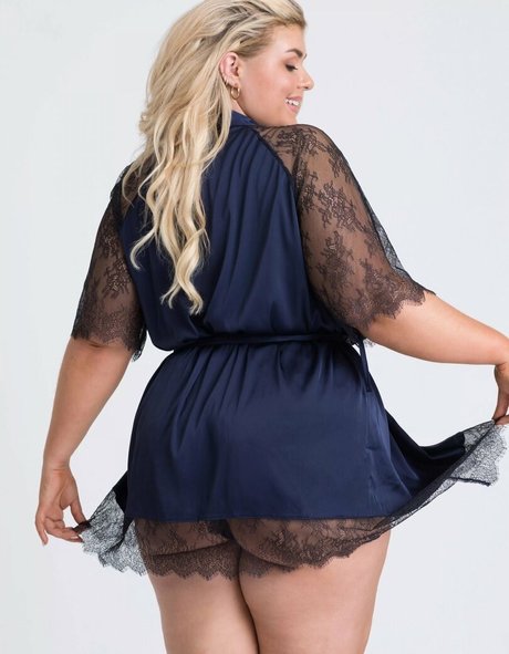 Izzy Nicholls haut étoile images