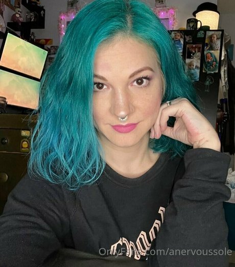 anervoussole jolie star du porno img