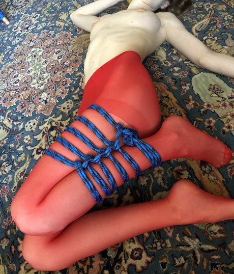 burzumgirl modèle adulte galerie