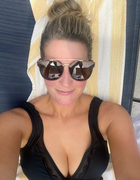 Jul4Le modèle xxx des photos