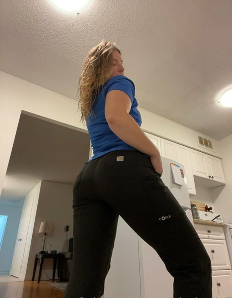 ashleyisadoll actrice libre image