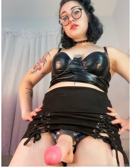 freesaradoesscience modèle porno archive