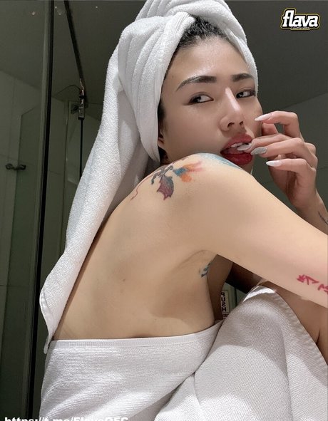 fellation publique onlyfans bien chaud photo