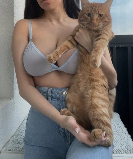 Kamilla Karieva star du porno sexy archive