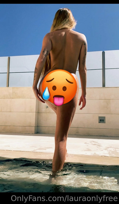 lauraonlyfree star du porno gratuit photo