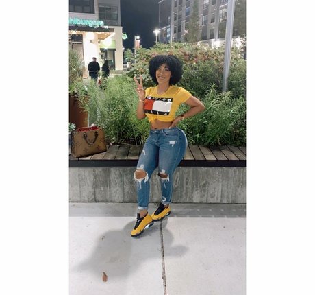 Sophie Likosky modèle parfait des photos