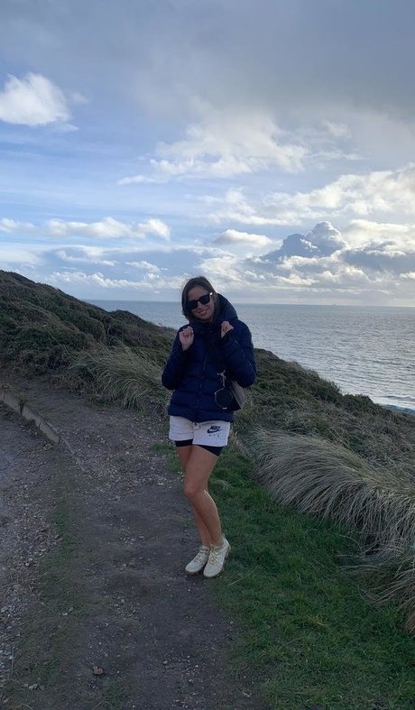 lara lee jolie star du porno galerie